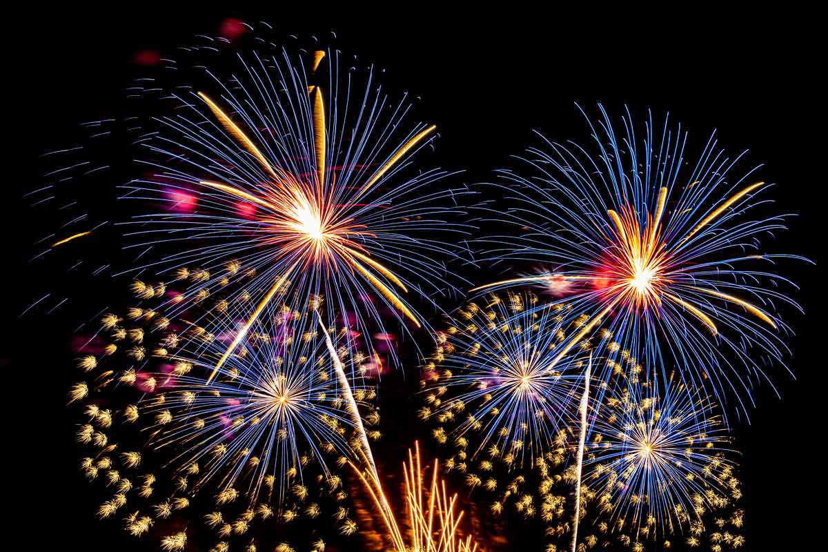 Aire libre, amigos y familiares: Dónde ver los fuegos artificiales